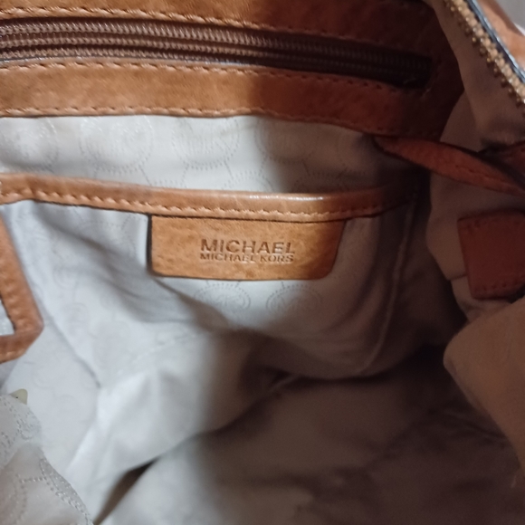 MICHAEL KORS Uptown Astor Tote Studded Cognac Brown Leather Large Hobo Bag 13" - Picture 5 of 16